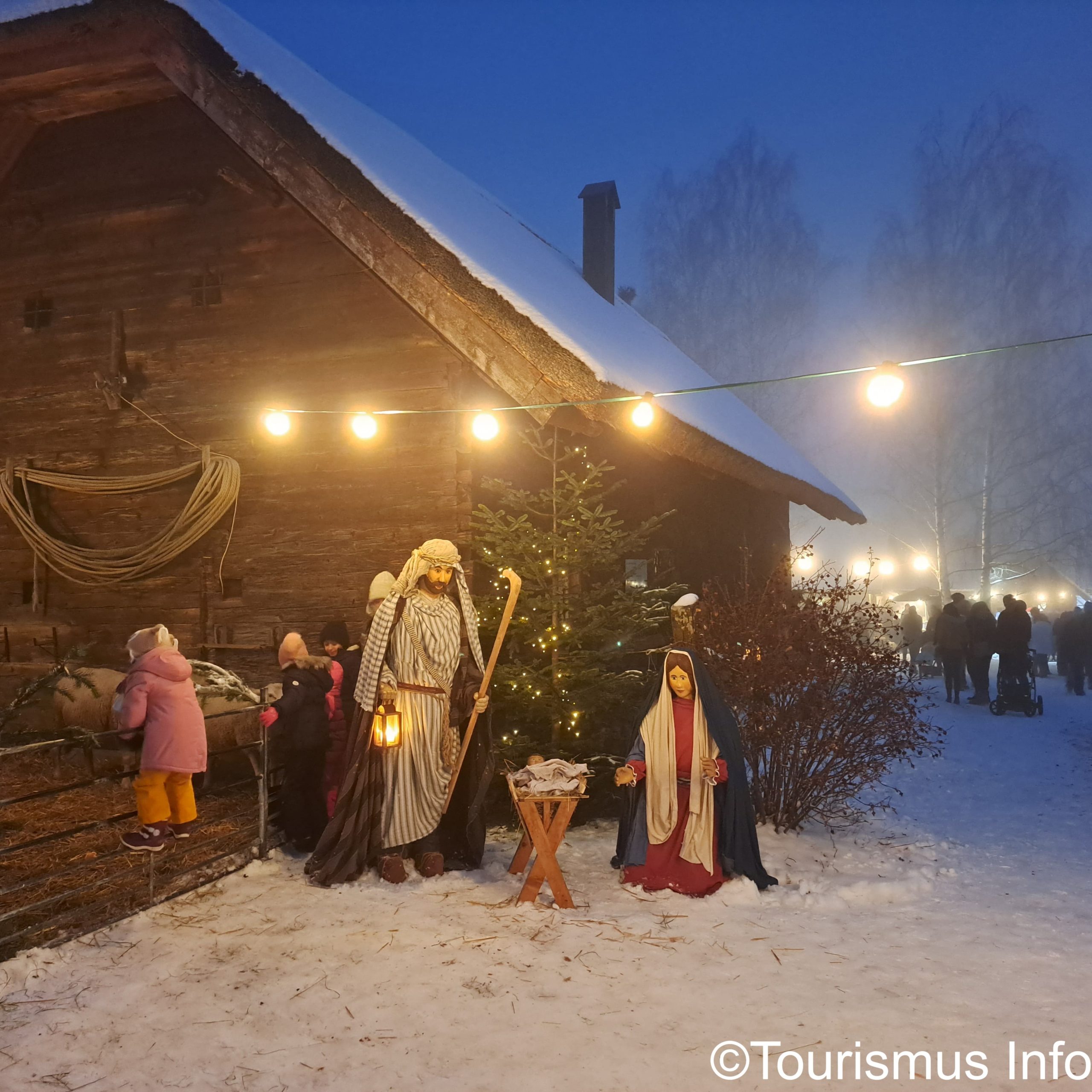 Advent g’spian im Joglland – Ein ruhiger Adventmarkt im historischen Ambiente