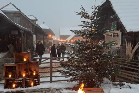 Advent g’spian im Joglland – Ein ruhiger Adventmarkt im historischen Ambiente