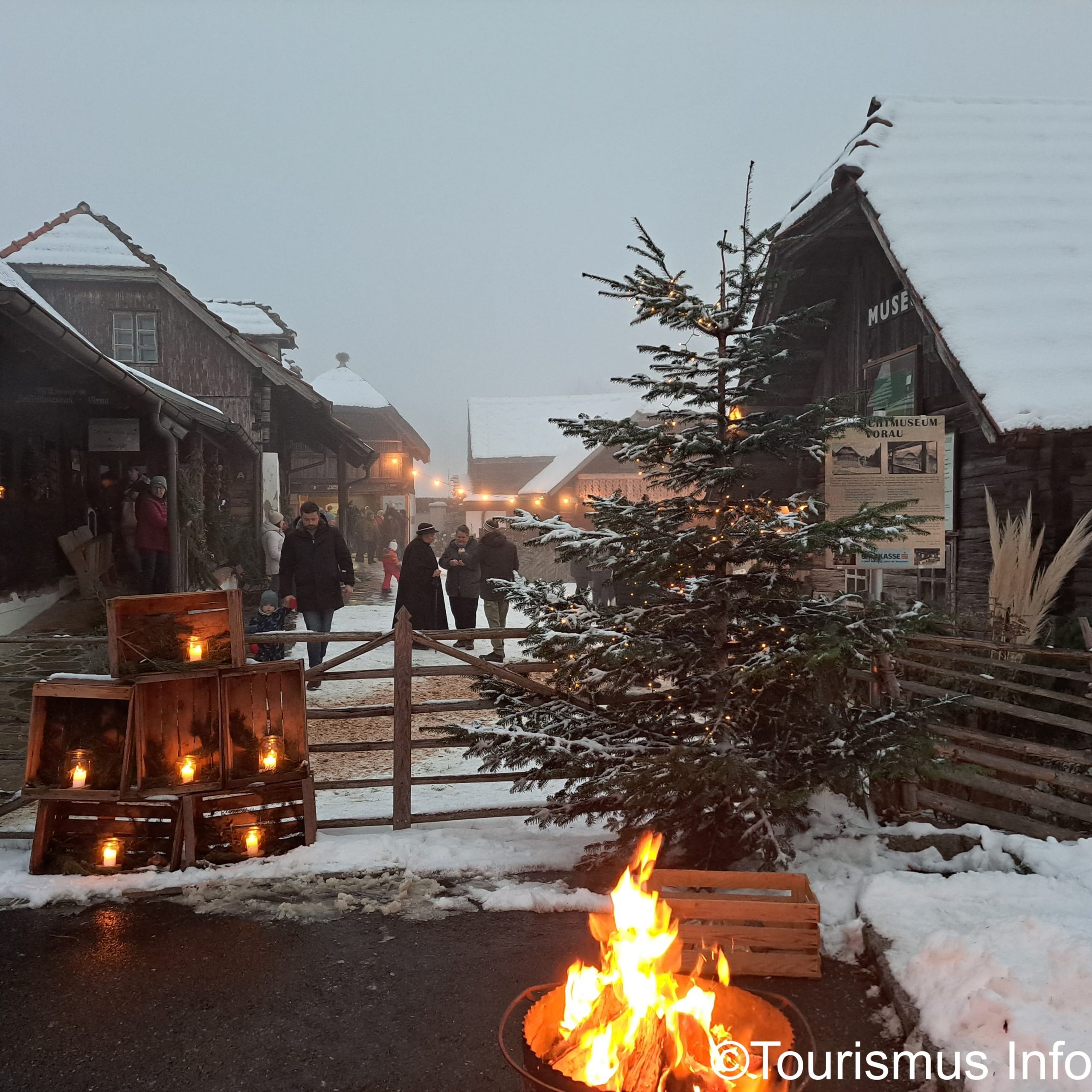 Advent g’spian im Joglland – Ein ruhiger Adventmarkt im historischen Ambiente